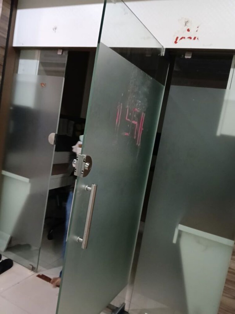 undefined, express-zone Commercial Office Space 123 Sq.Ft. In Malad East Mumbai 10503482