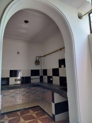 Bathroom in 2.5 BHK Villa at Sector 20 – for Rent