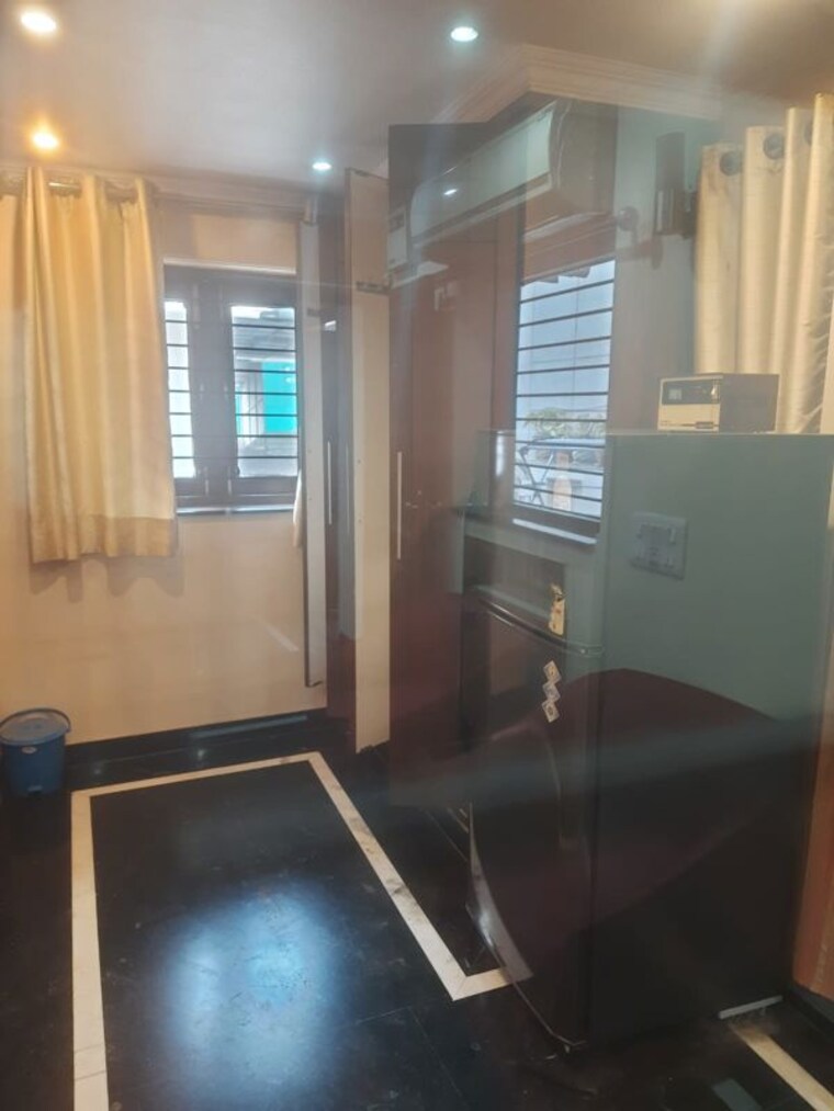 Team Area, greater kailash i 4 Bedroom 500 Sq.Yd. Builder Floor In Greater Kailash I Delhi 10503408