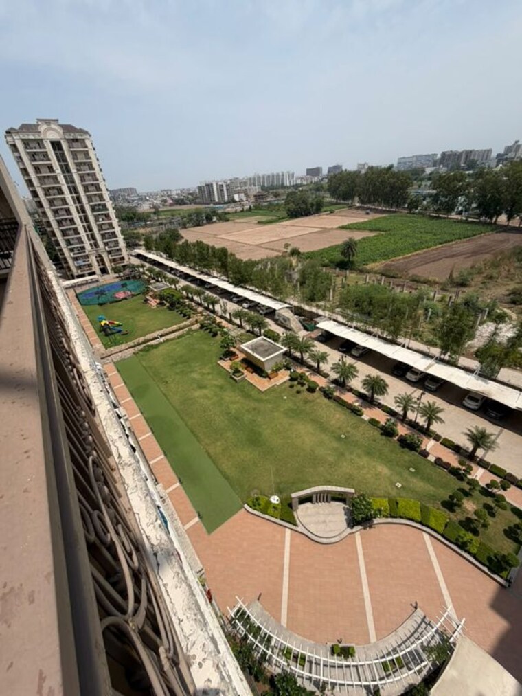 Balcony, affinity-greens 4 Bedroom 2265 Sq.Ft. Apartment In International Airport Road Zirakpur 10503457