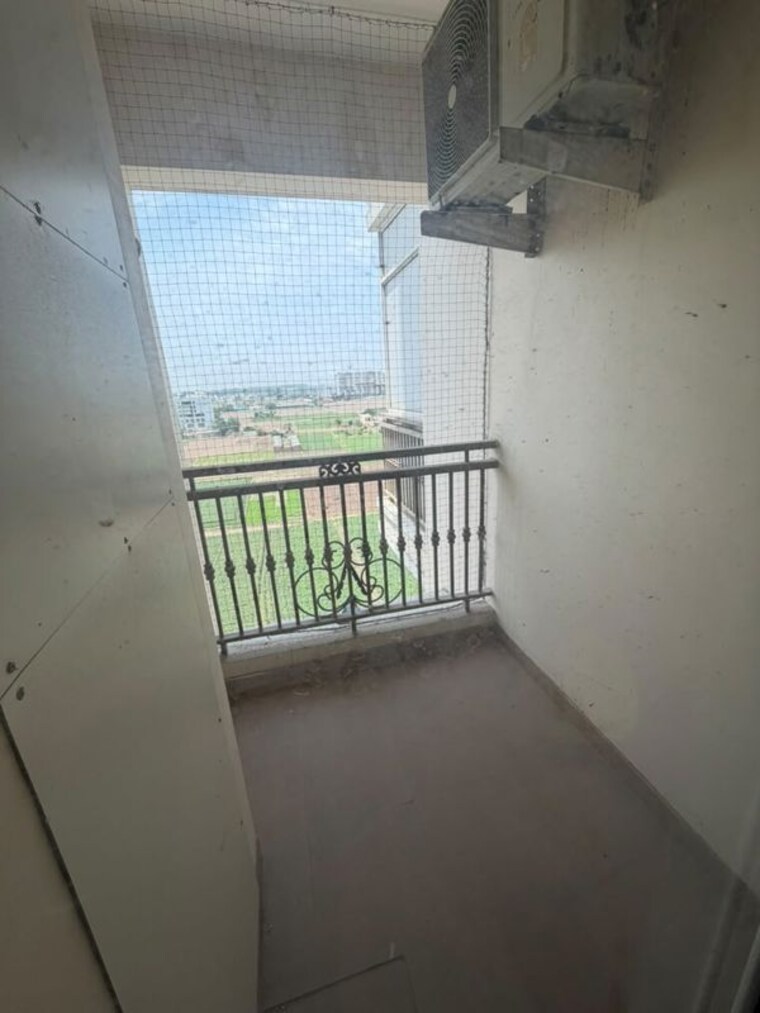 Balcony, affinity-greens 4 Bedroom 2265 Sq.Ft. Apartment In International Airport Road Zirakpur 10503457