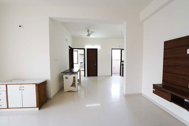 Room, chandkheda 2 Bedroom 130 Sq.Yd. Apartment In Chandkheda Ahmedabad 10503532