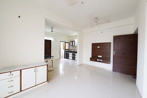 Room in 2 BHK Apartment at Chandkheda – for Sale