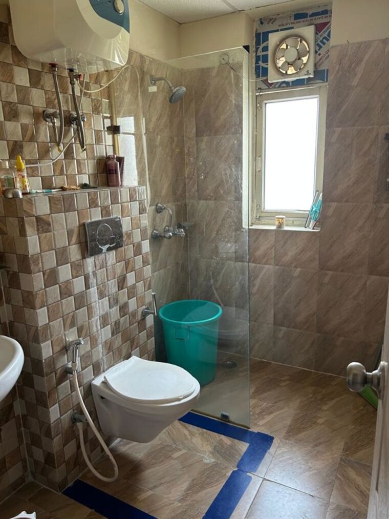 Bathroom, ansal-api-celebrity-gardens 2 Bedroom 1320 Sq.Ft. Apartment In Sushant Golf City Lucknow 10503539