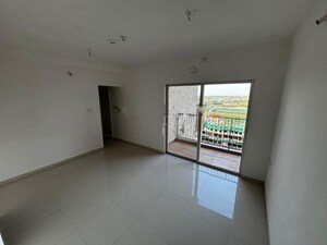 Room in 2 BHK Apartment at Godrej Boulevard, Manjari – for Sale