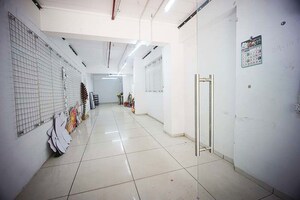 Bathroom in  Shop at Satellite – for Sale