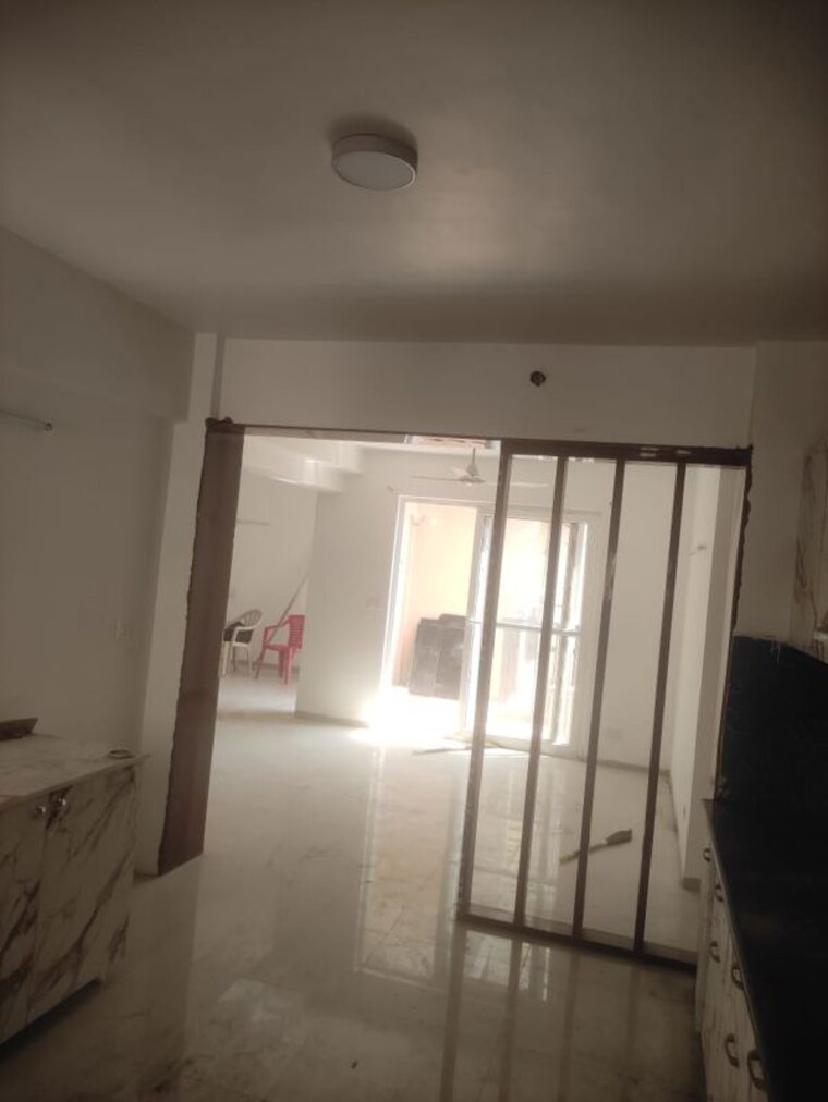 Room, logix-blossom-county 5 Bedroom 3000 Sq.Ft. Apartment In Sector 137 Noida 10502861