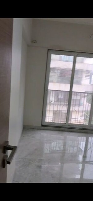 Bedroom in 3 BHK Apartment at Malad West – for Rent