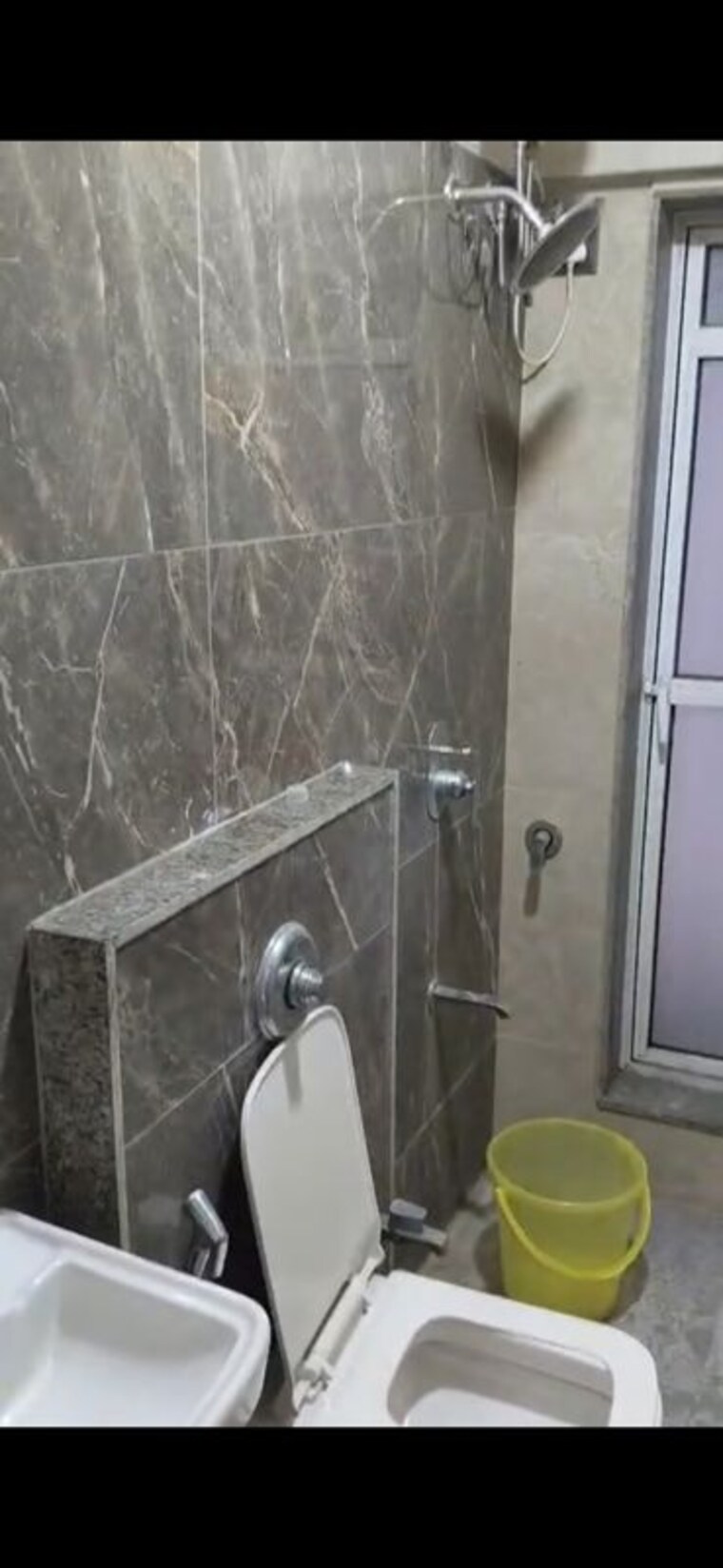 Attached Bathroom, malad west 3 Bedroom 900 Sq.Ft. Apartment In Malad West Mumbai 10503581
