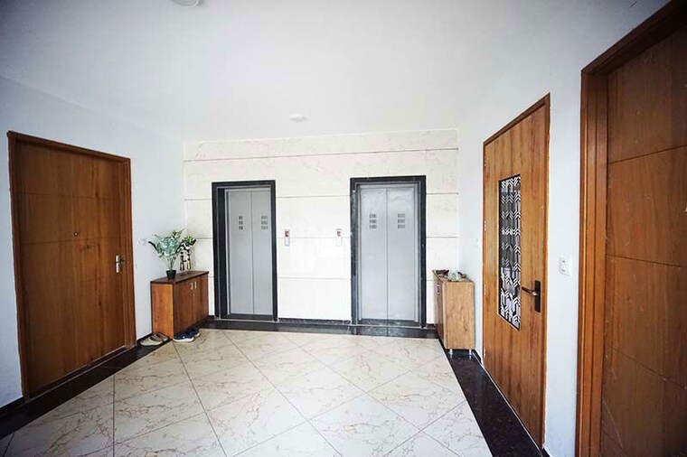 Room, hanspura 2 Bedroom 136 Sq.Yd. Apartment In Hanspura Ahmedabad 10503654