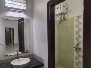 Bathroom in 3 BHK Apartment at Sri Sai Arcade Madhapur, Madhapur – for Rent