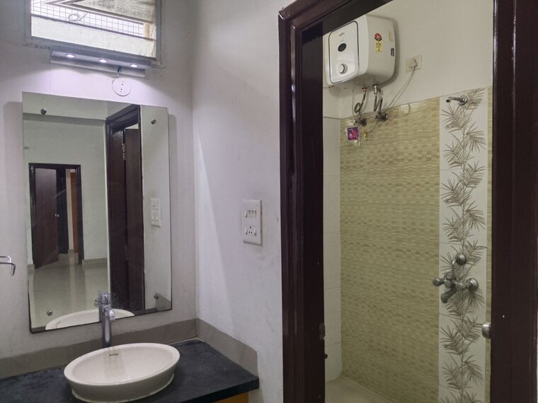Bathroom, sri-sai-arcade-madhapur 3 Bedroom 1850 Sq.Ft. Apartment In Madhapur Hyderabad 10503645