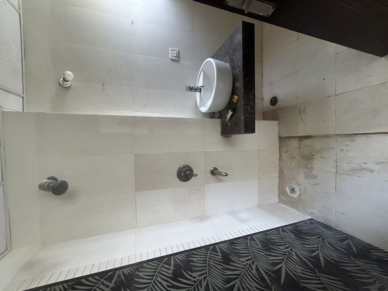 Bathroom, paramount-floraville 2 Bedroom 1045 Sq.Ft. Apartment In Sector 137 Noida 10503683