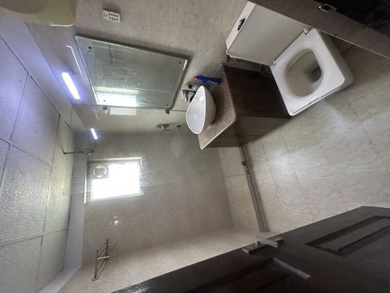 Bathroom, paramount-floraville 3.5 Bedroom 1685 Sq.Ft. Apartment In Sector 137 Noida 10503688