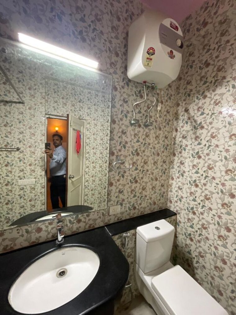 Bathroom, unitech-deerwood-chase 4 Bedroom 3000 Sq.Ft. Villa In Nirvana Country Gurgaon 10503693