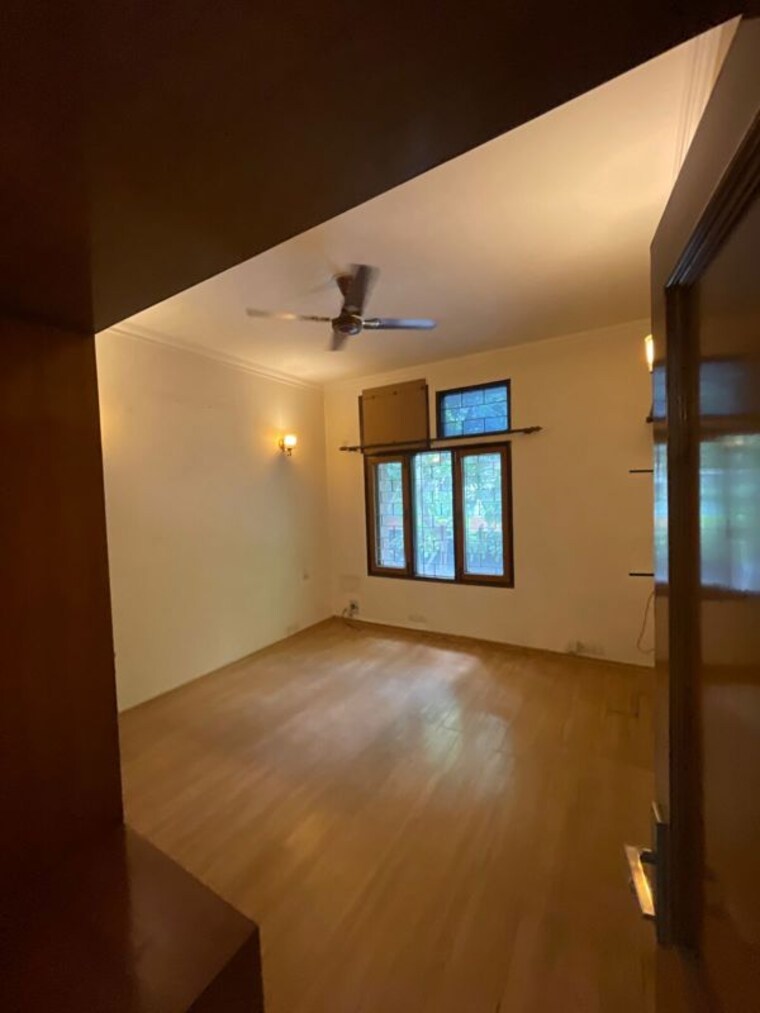 Room, unitech-deerwood-chase 4 Bedroom 3000 Sq.Ft. Villa In Nirvana Country Gurgaon 10503693