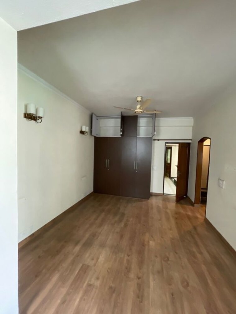 Room, unitech-deerwood-chase 4 Bedroom 3000 Sq.Ft. Villa In Nirvana Country Gurgaon 10503693
