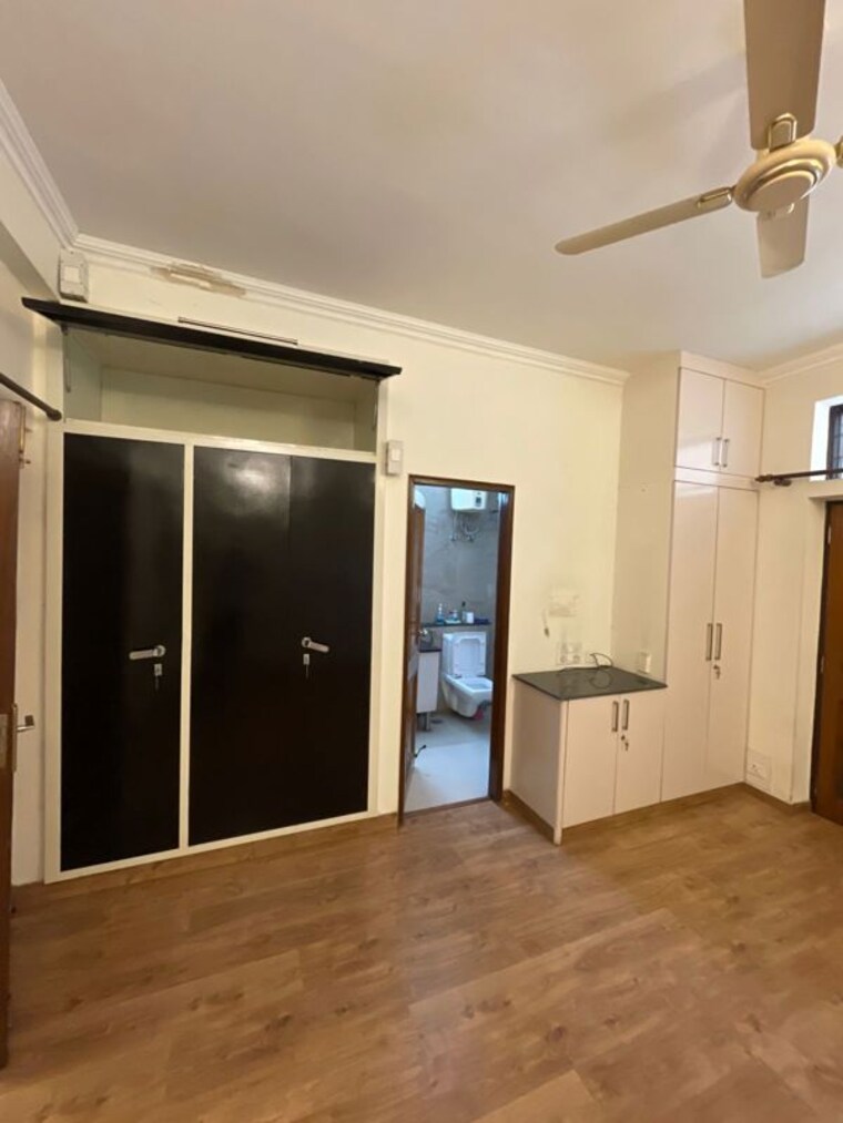 Kitchen, unitech-deerwood-chase 4 Bedroom 3000 Sq.Ft. Villa In Nirvana Country Gurgaon 10503693