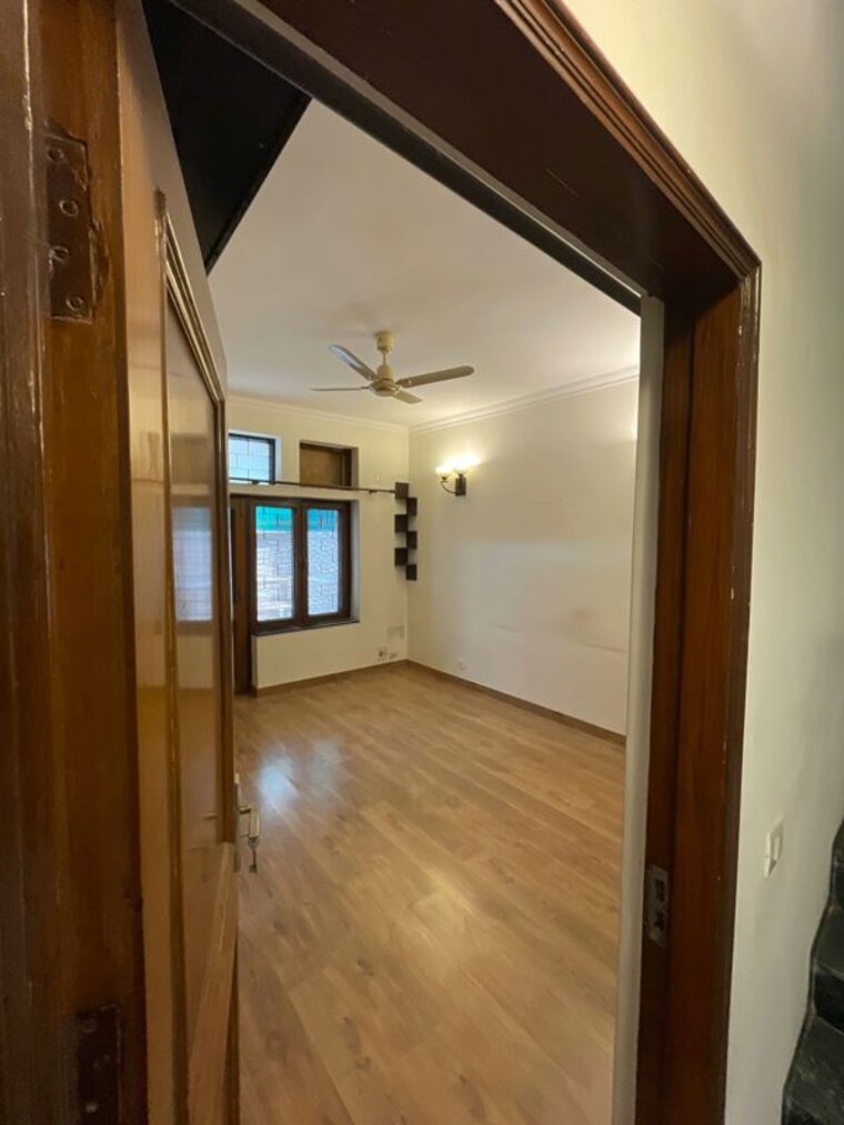 Room, unitech-deerwood-chase 4 Bedroom 3000 Sq.Ft. Villa In Nirvana Country Gurgaon 10503693