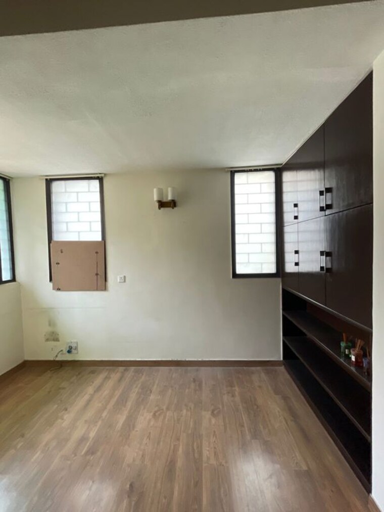Room, unitech-deerwood-chase 4 Bedroom 3000 Sq.Ft. Villa In Nirvana Country Gurgaon 10503693