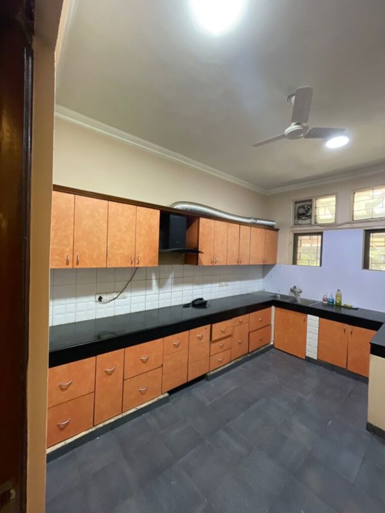 Kitchen, unitech-deerwood-chase 4 Bedroom 3000 Sq.Ft. Villa In Nirvana Country Gurgaon 10503693