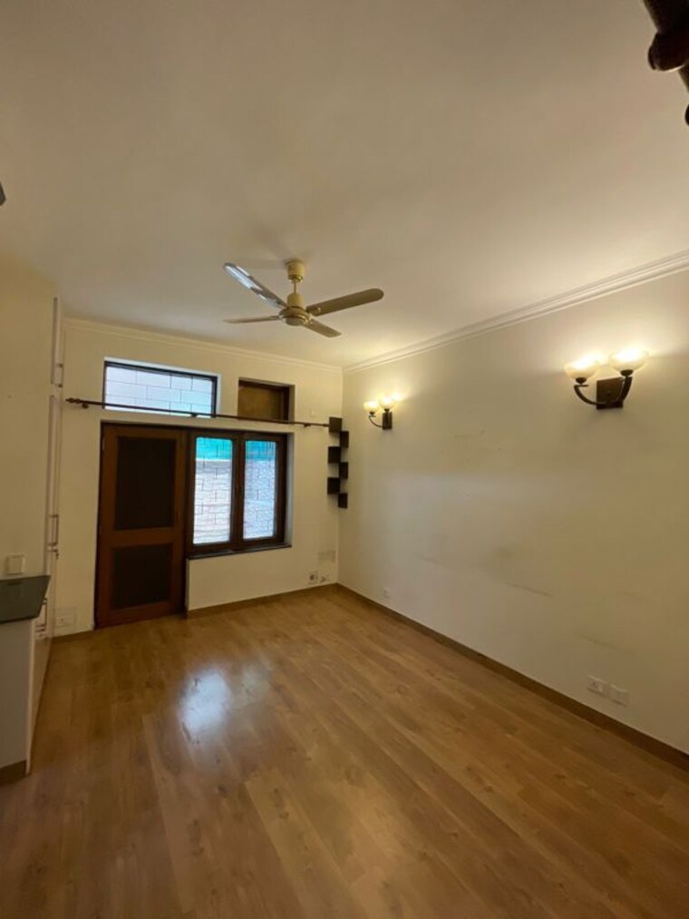 Room, unitech-deerwood-chase 4 Bedroom 3000 Sq.Ft. Villa In Nirvana Country Gurgaon 10503693