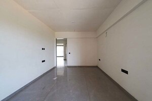Room in 4 BHK Apartment at Gota – for Sale