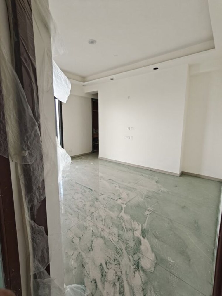 Bathroom, irish-platinum 3.5 Bedroom 1925 Sq.Ft. Apartment In Sector 10 Greater Noida Greater Noida 10503720