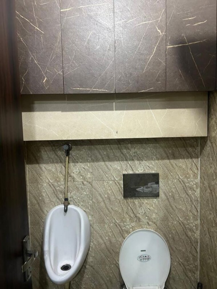 Bathroom, lalita park Commercial Office Space 250 Sq.Ft. In Lalita Park Delhi 10503730