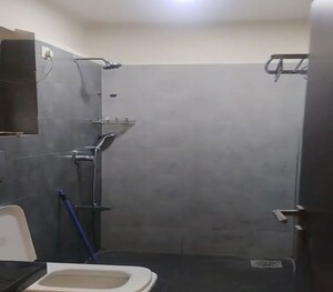 Bathroom in 3 BHK Apartment at Matunga East – for Rent