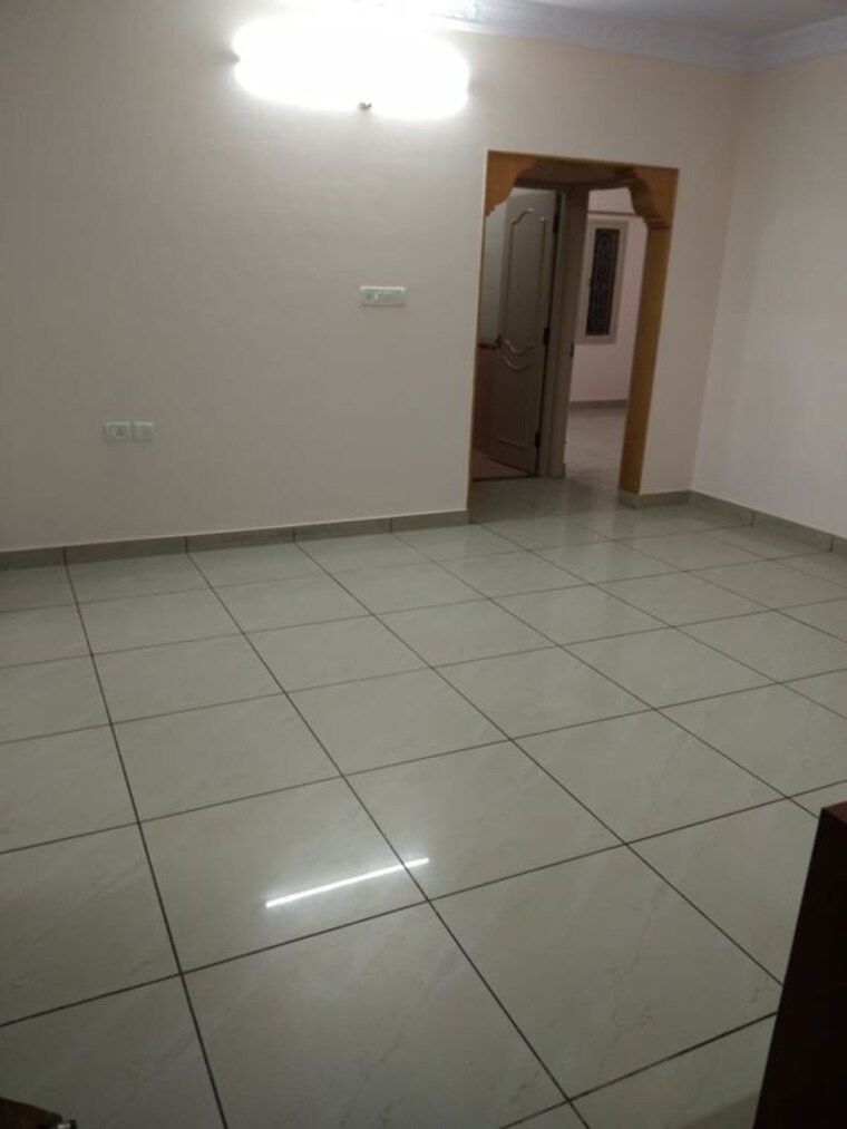 Room, mico layout 2 Bedroom 1100 Sq.Ft. Apartment In Mico Layout Bangalore 10503816