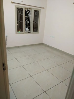Room in 2 BHK Apartment at Mico Layout – for Rent