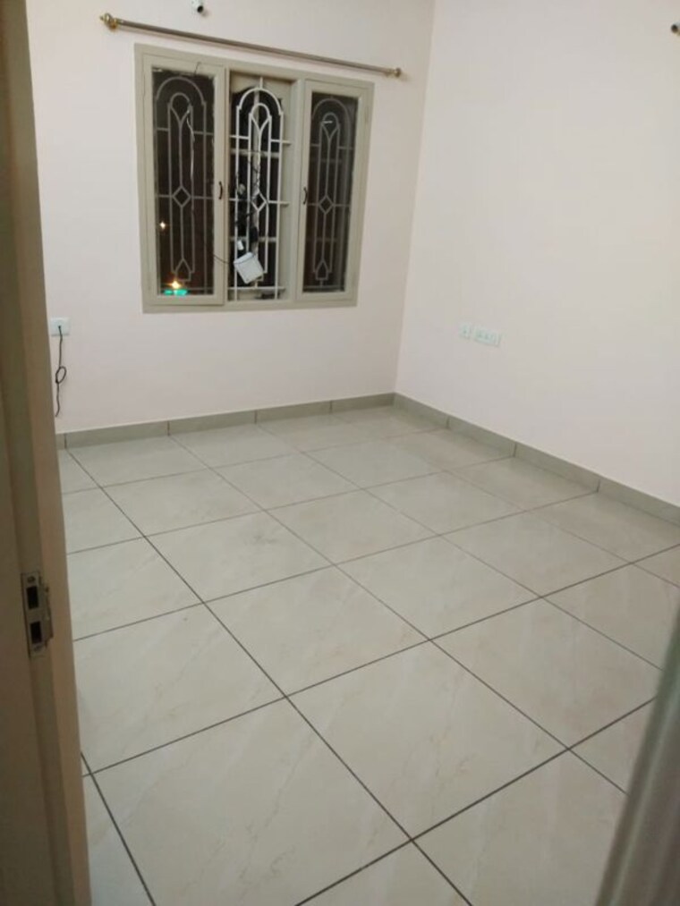 Room, mico layout 2 Bedroom 1100 Sq.Ft. Apartment In Mico Layout Bangalore 10503816