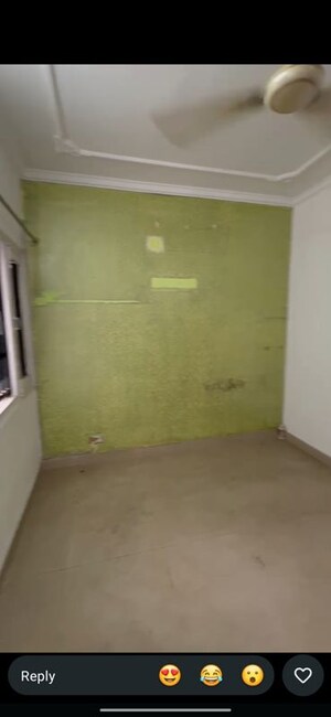 Room in 2 BHK Apartment at Sector 44 – for Sale