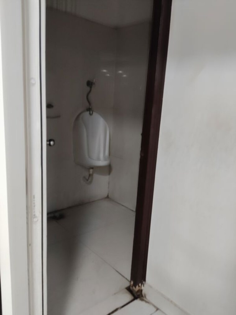 Bathroom, madhapur Commercial Office Space 1750 Sq.Ft. In Madhapur Hyderabad 10503853