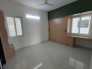 Room in 3 BHK Apartment at Aparna Zenon, Puppalaguda – for Rent