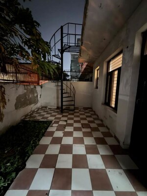 Balcony in 2 BHK Independent House at Sector 21 – for Rent