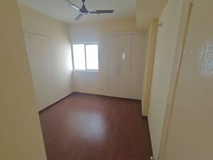 Room in 3 BHK Apartment at Paras Tierea, Sector 137 – for Sale