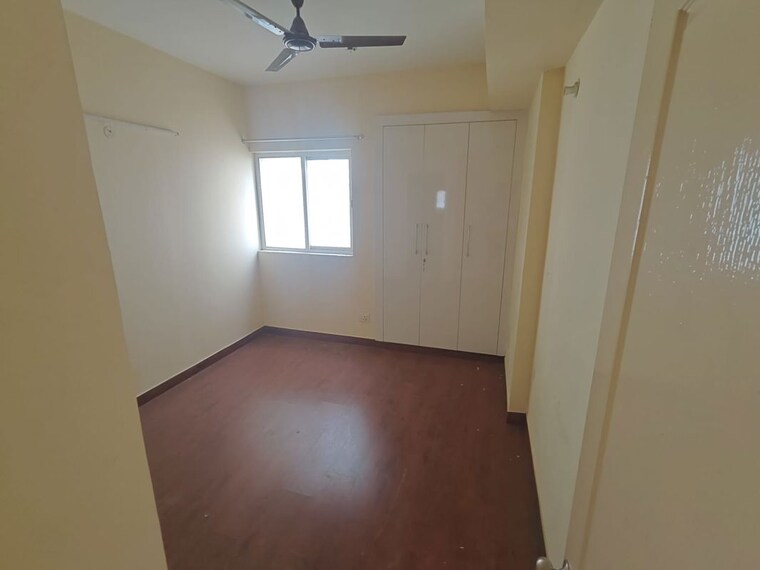Room, paras-tierea 3 Bedroom 1580 Sq.Ft. Apartment In Sector 137 Noida 10503886