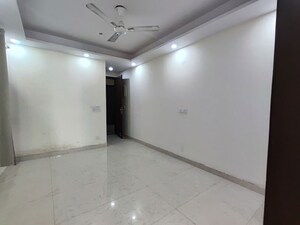 Room in 2 BHK Builder Floor at Chattarpur – for Rent