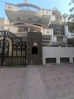 3 BHK + Pooja Room 250 Sq.Yd. Independent House in Sector 7