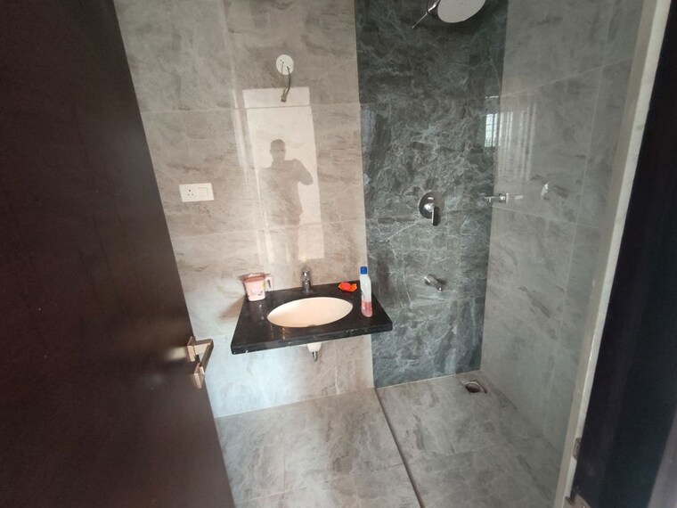 Bathroom, aparna-zenon 3 Bedroom 1734 Sq.Ft. Apartment In Puppalaguda Hyderabad 10503961