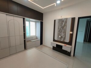 Room in 3 BHK Apartment at Aparna Zenon, Puppalaguda – for Rent