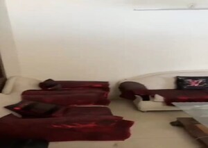 Living Room in 1 BHK Builder Floor at Sector 14 – for Rent