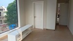 3 BHK + Servant Room 250 Sq.Ft. Builder Floor in DLF Hyde Park