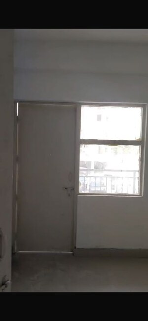 Room in 3 BHK Apartment at Adore Happy Homes Exclusive, Sector 86 – for Sale