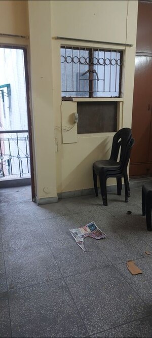Parking in 1 RK Apartment at Sarita Vihar – for Rent