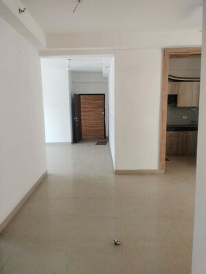 Room in 3 BHK Apartment at Skytech Matrott, Sector 76 – for Rent