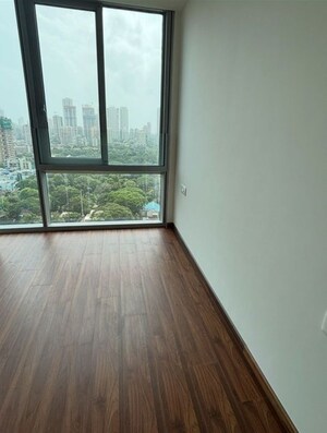 Room in 3 BHK Apartment at Piramal Aranya Arav, Byculla – for Sale