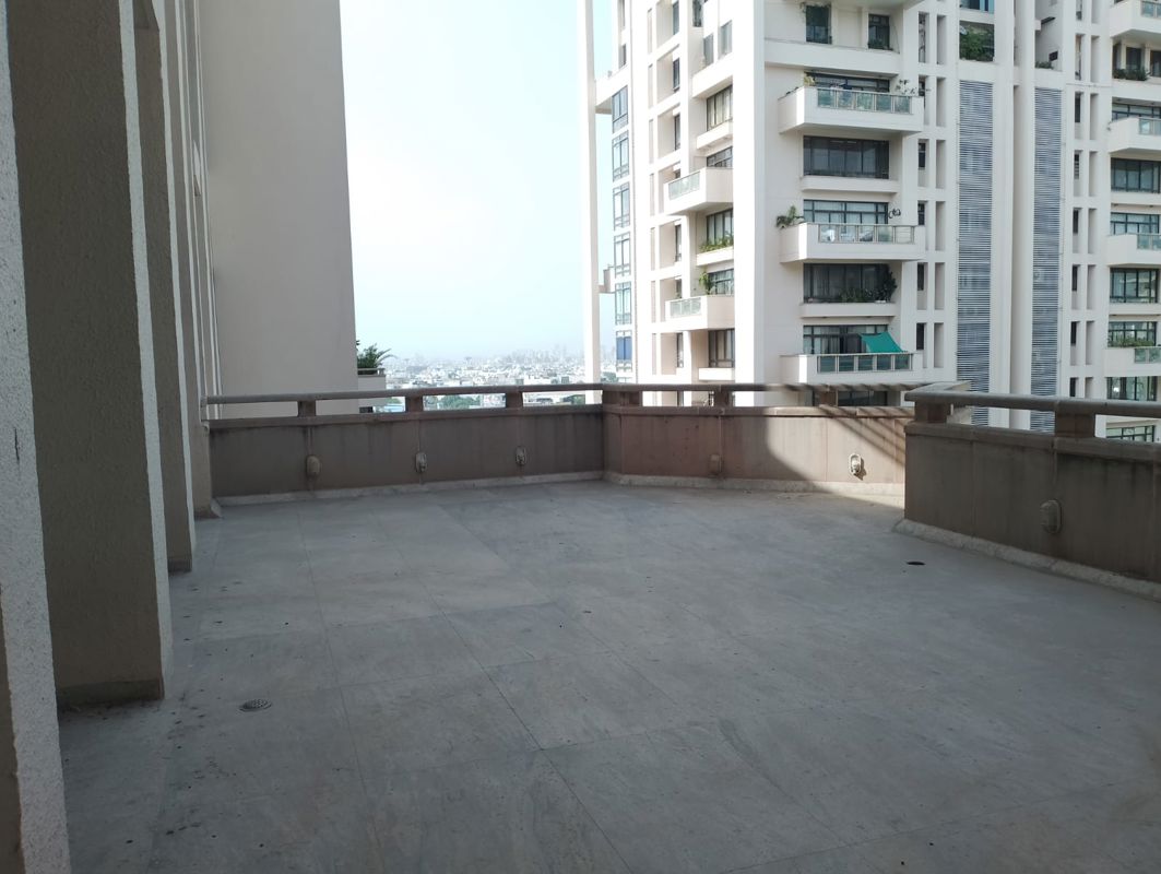 5 BHK + Pooja Room,Servant Room,Study Room,Store Room 10000 Sq.Ft. Penthouse in SS Hibiscus